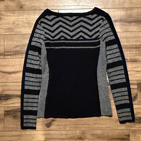 Smartwool Black and White Knit Sweater - Picture 3 of 4